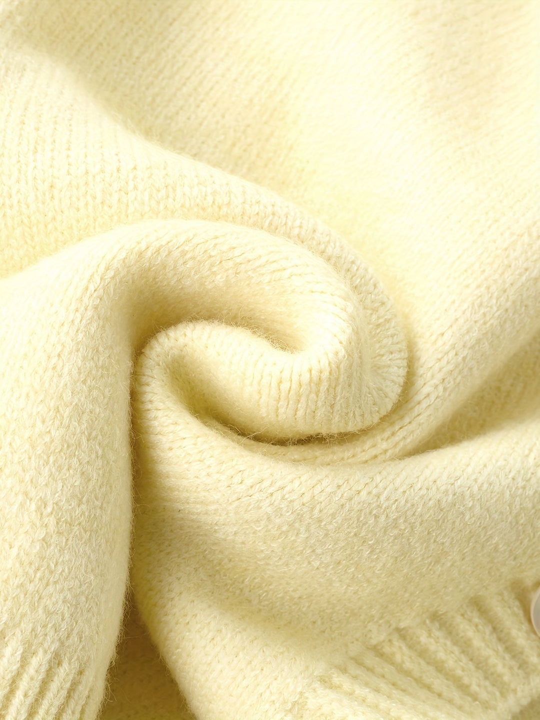 Lia | Cosy Hooded Sweater