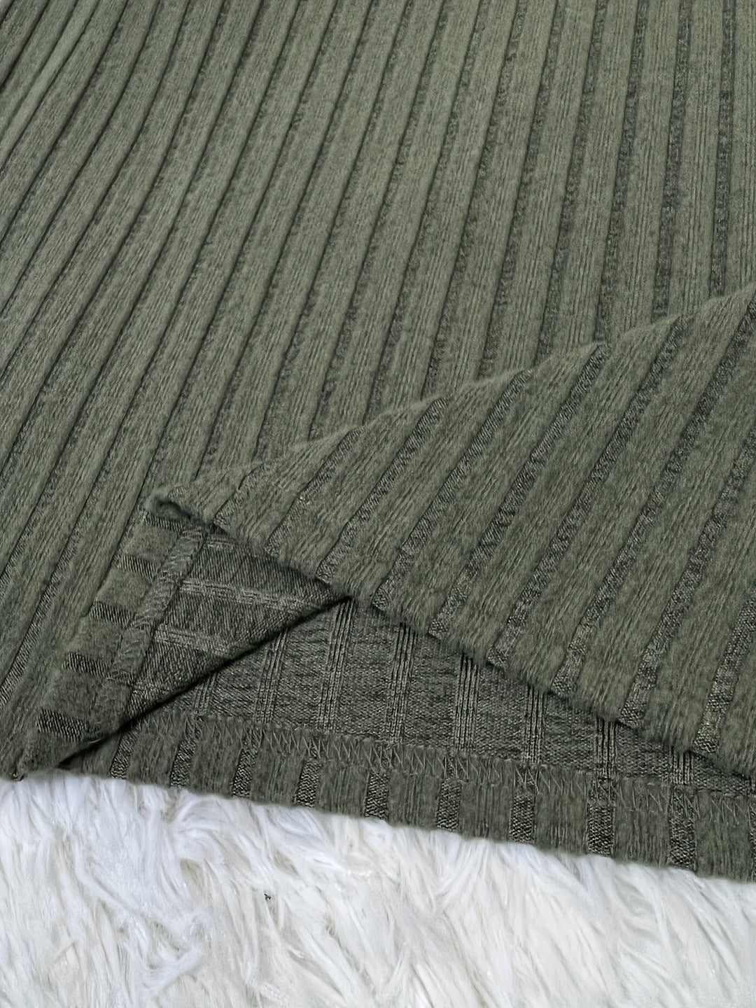 Carol | Elegant Fitted Button Knit Sweater